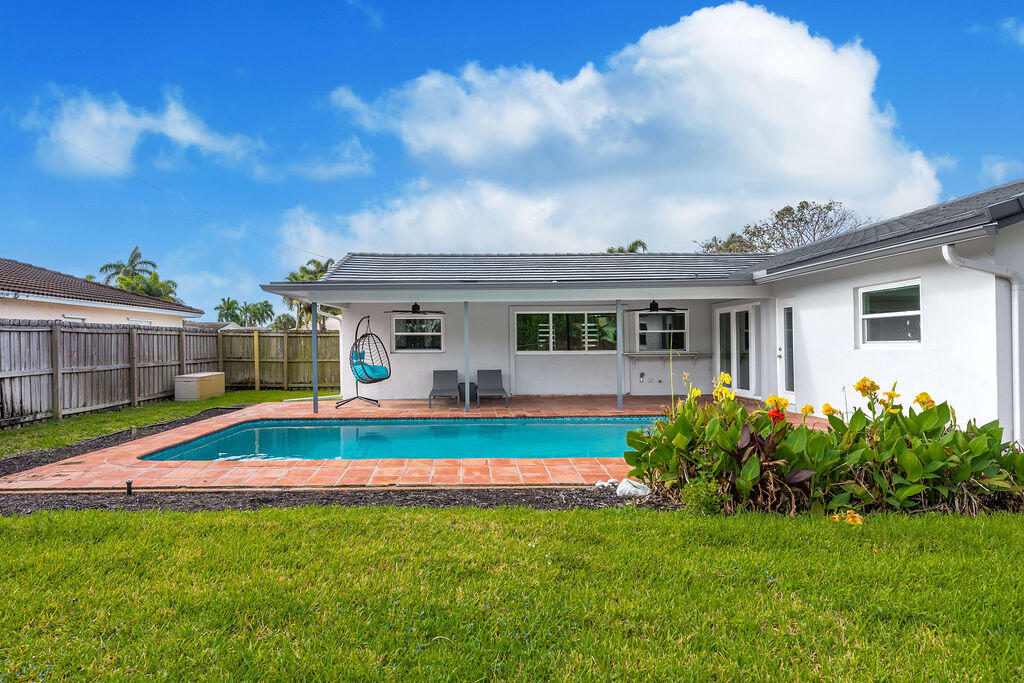 UNIVERSITY PARK COUNTRY CLUB ESTATES - Residential Lease