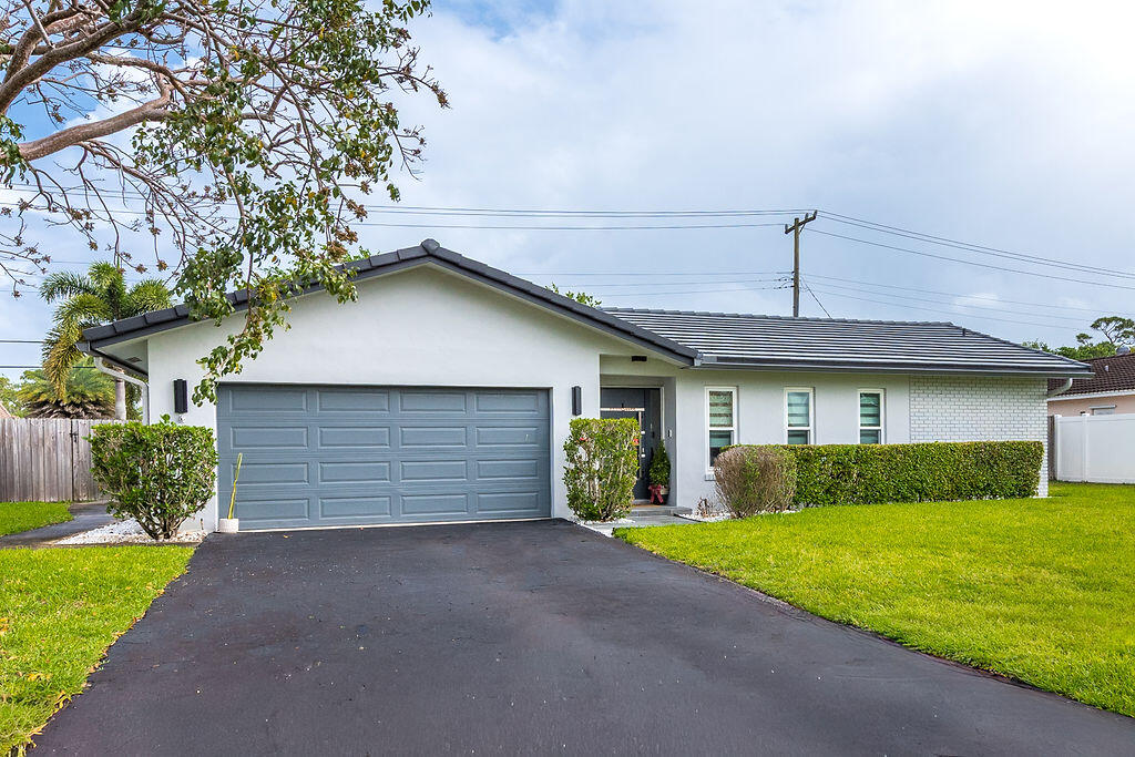 UNIVERSITY PARK COUNTRY CLUB ESTATES - Residential Lease