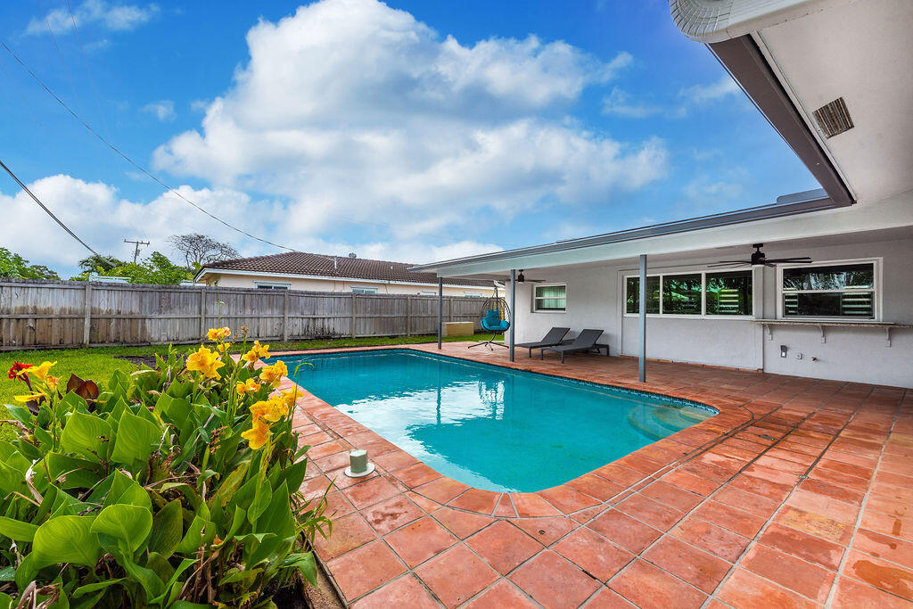 UNIVERSITY PARK COUNTRY CLUB ESTATES - Residential Lease