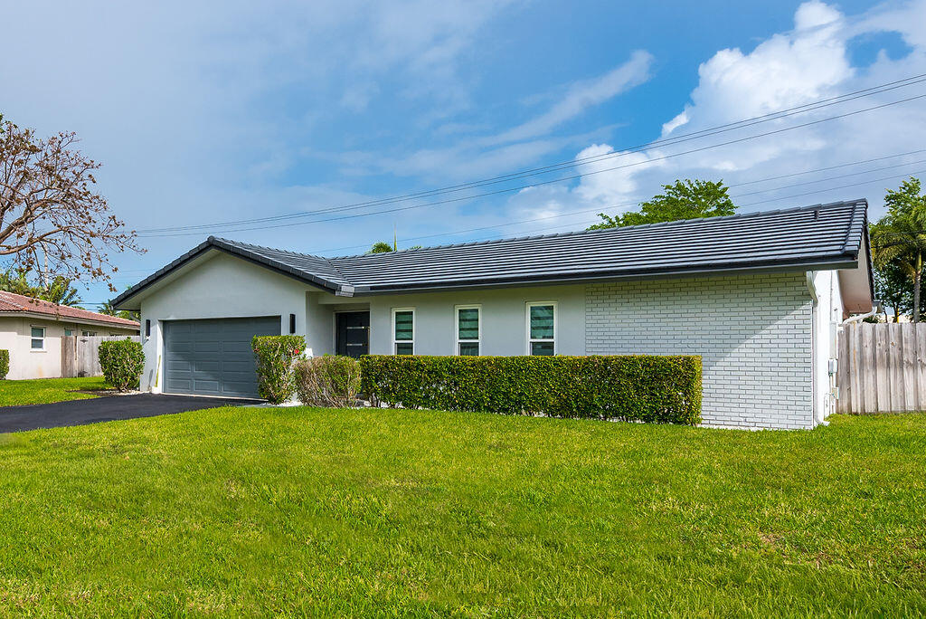 UNIVERSITY PARK COUNTRY CLUB ESTATES - Residential Lease