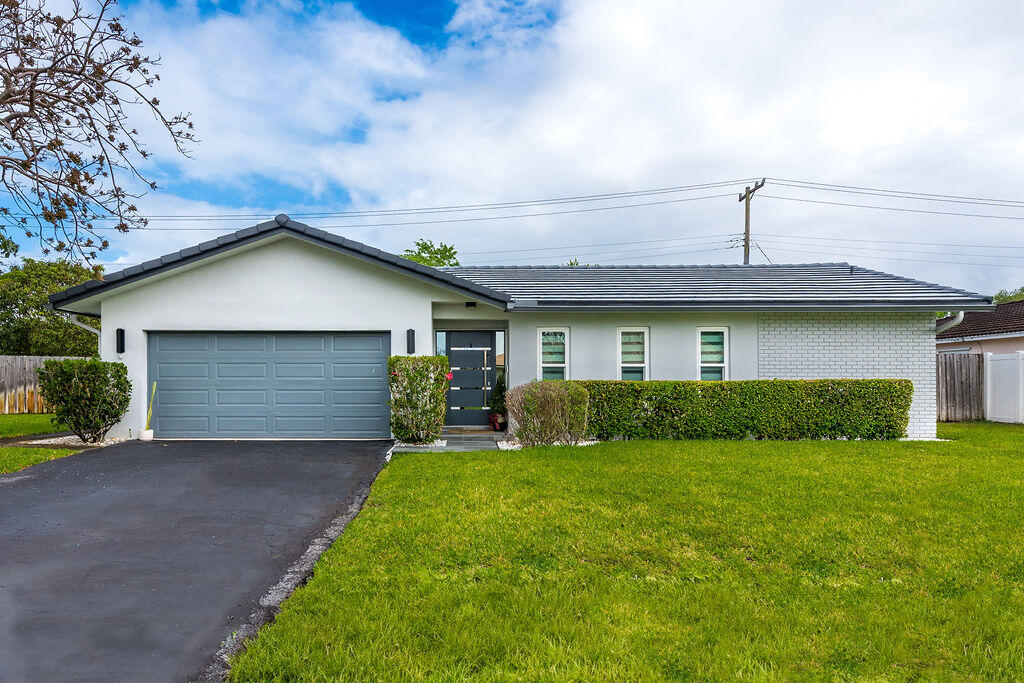 UNIVERSITY PARK COUNTRY CLUB ESTATES - Residential Lease