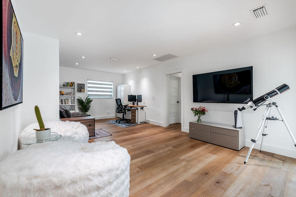 UNIVERSITY PARK COUNTRY CLUB ESTATES - Residential Lease