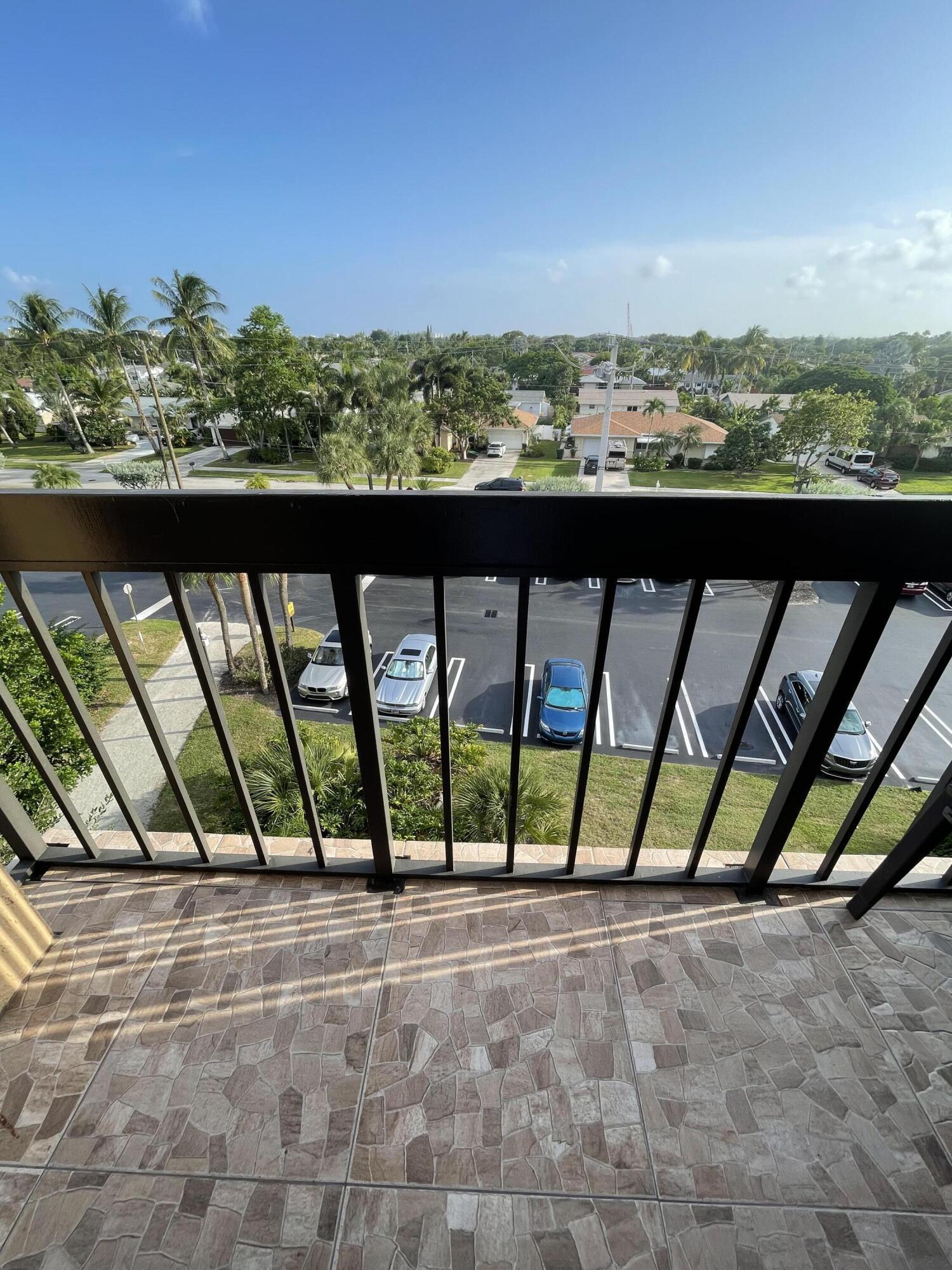LAVER DELRAY RACQUET CLUB CONDO - Residential Lease