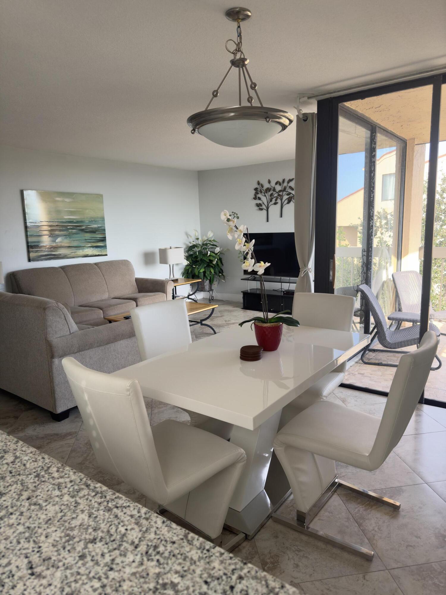 LAVER DELRAY RACQUET CLUB CONDO - Residential Lease