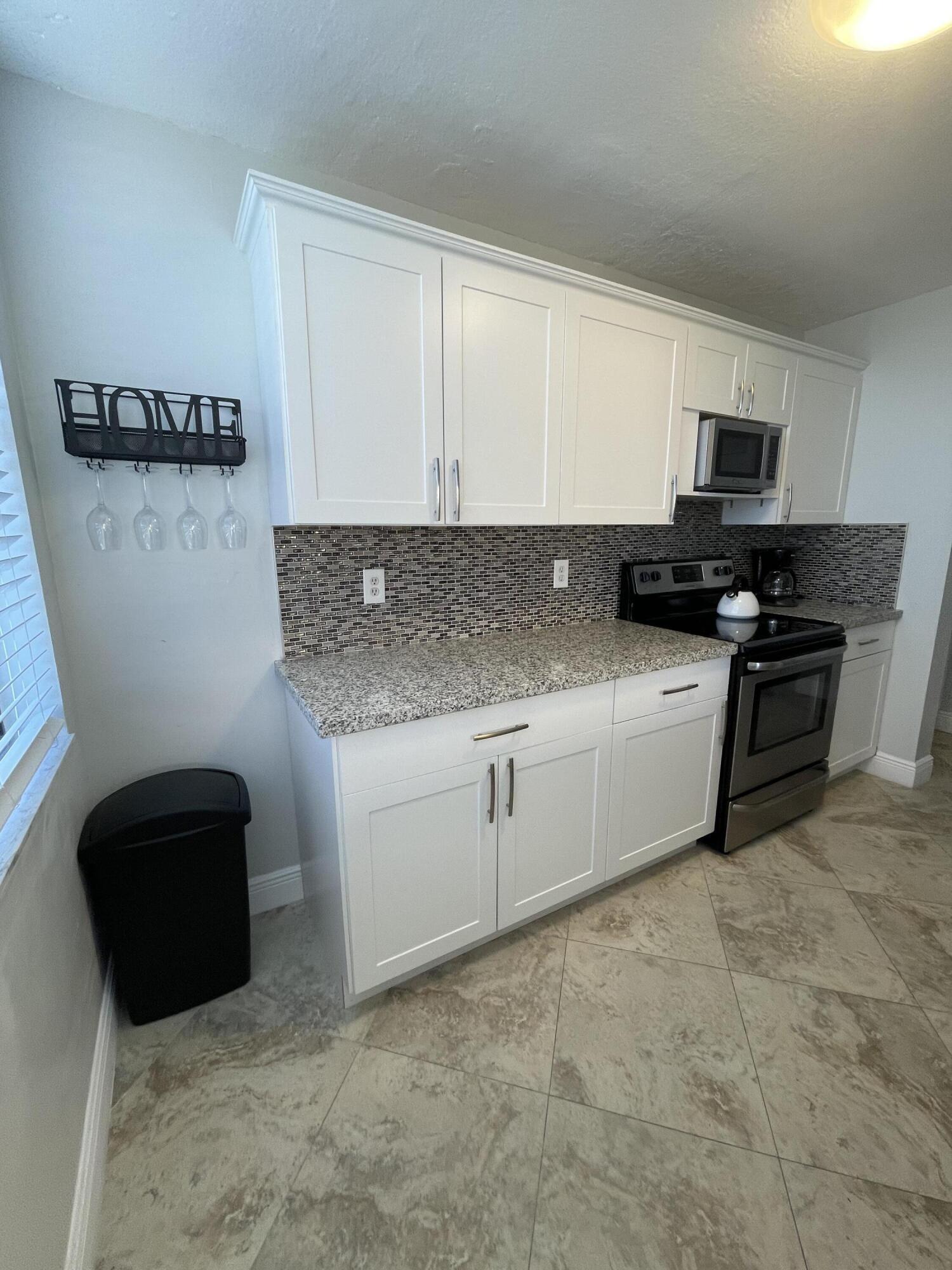 LAVER DELRAY RACQUET CLUB CONDO - Residential Lease