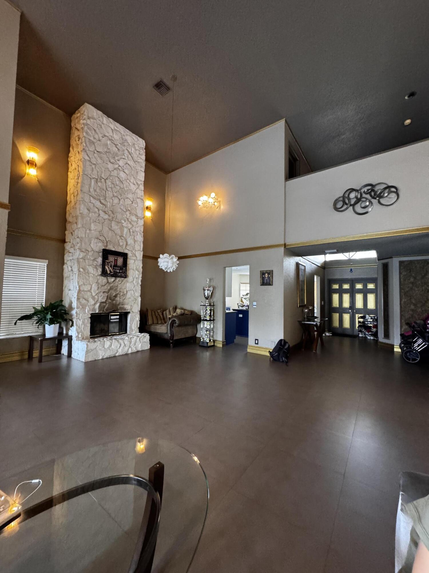 TRACT D OF MISSION BAY - Residential Lease