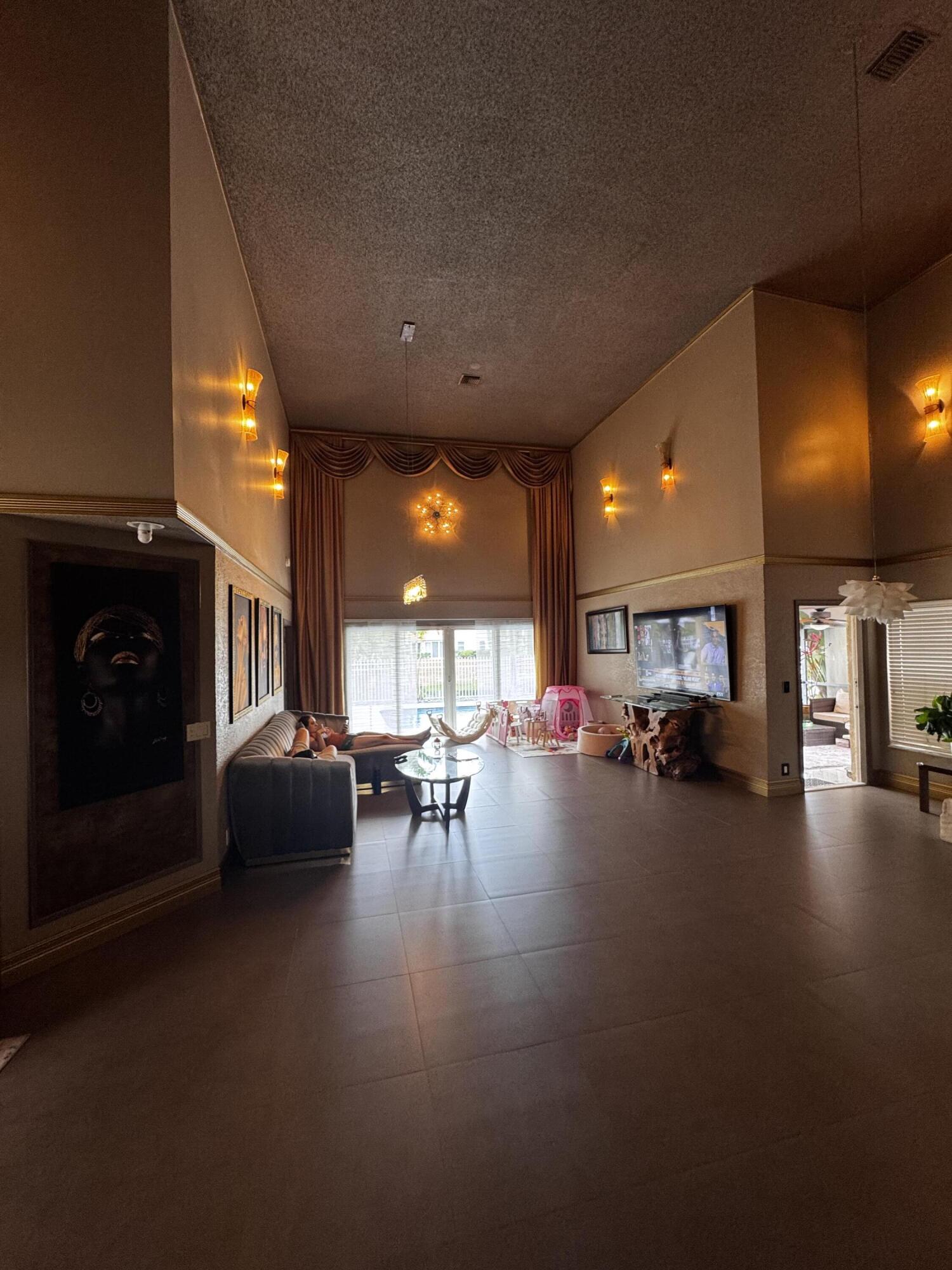 TRACT D OF MISSION BAY - Residential Lease