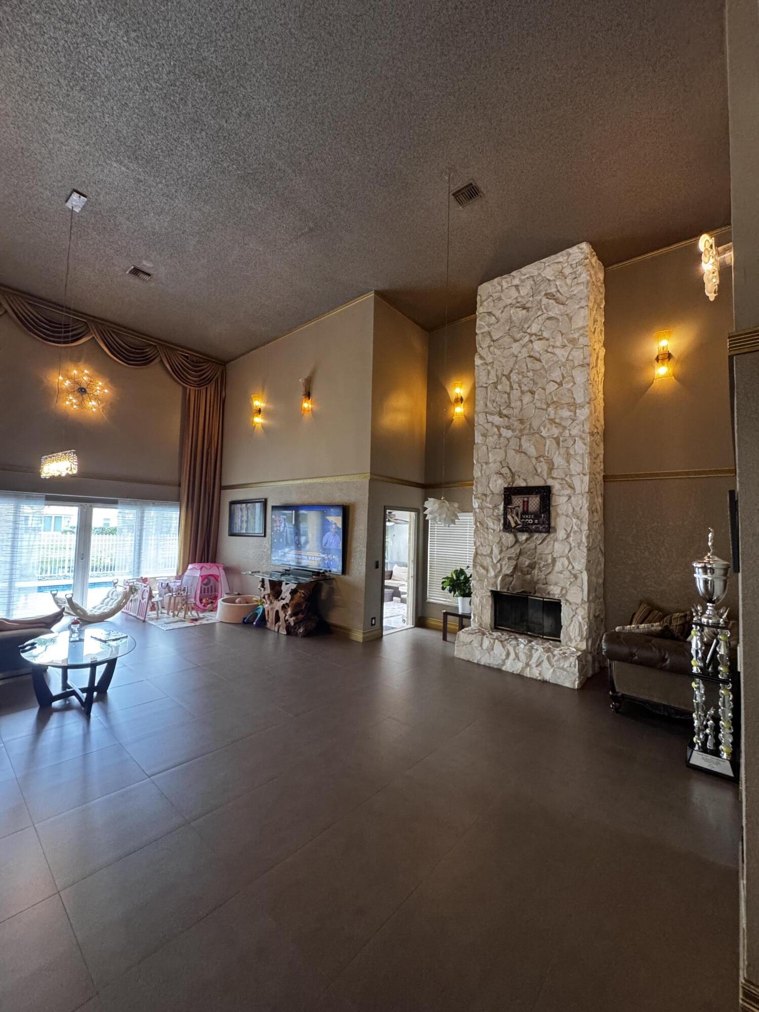 TRACT D OF MISSION BAY - Residential Lease