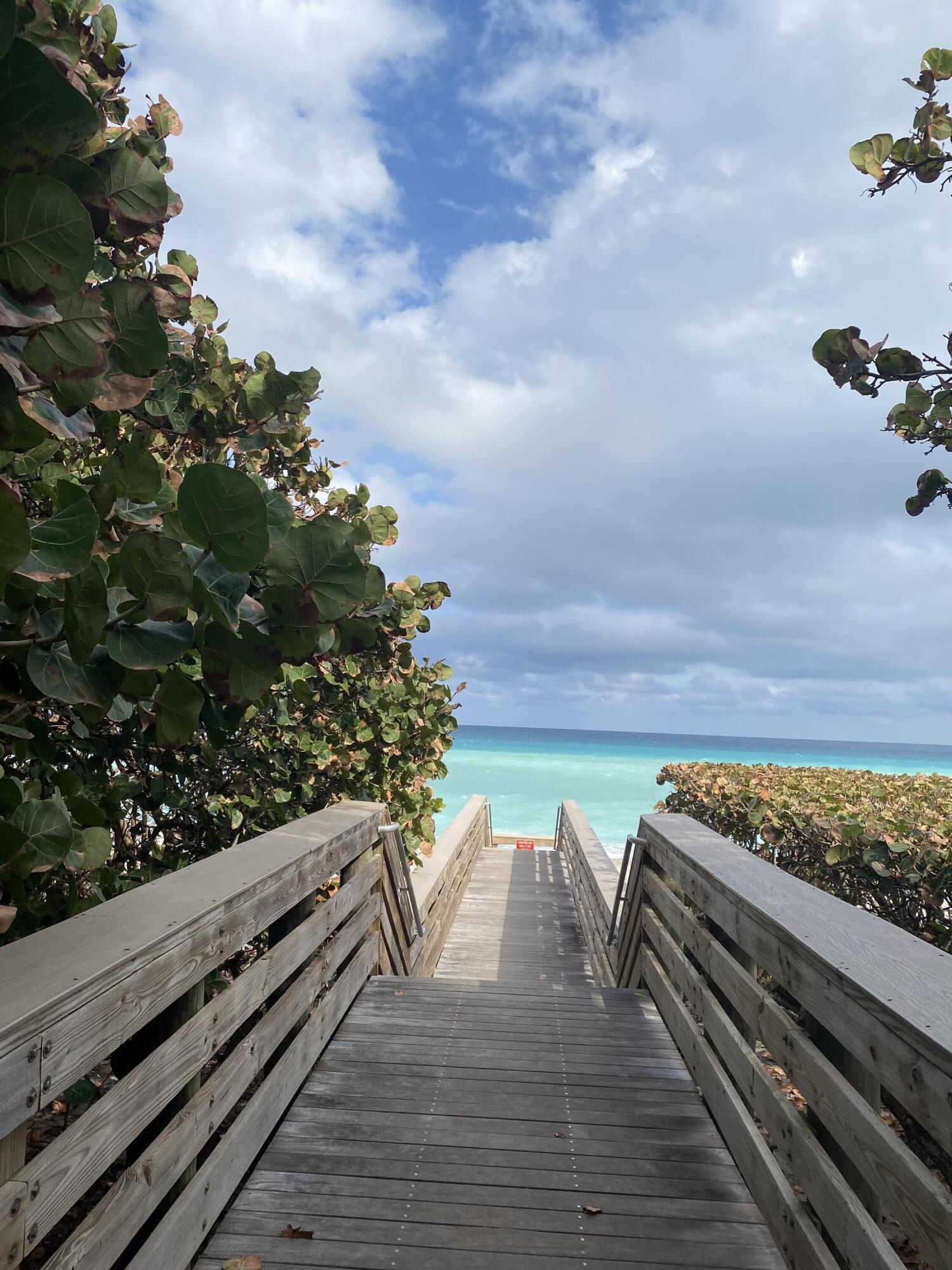 JUPITER OCEAN AND RACQUET CLUB - Residential