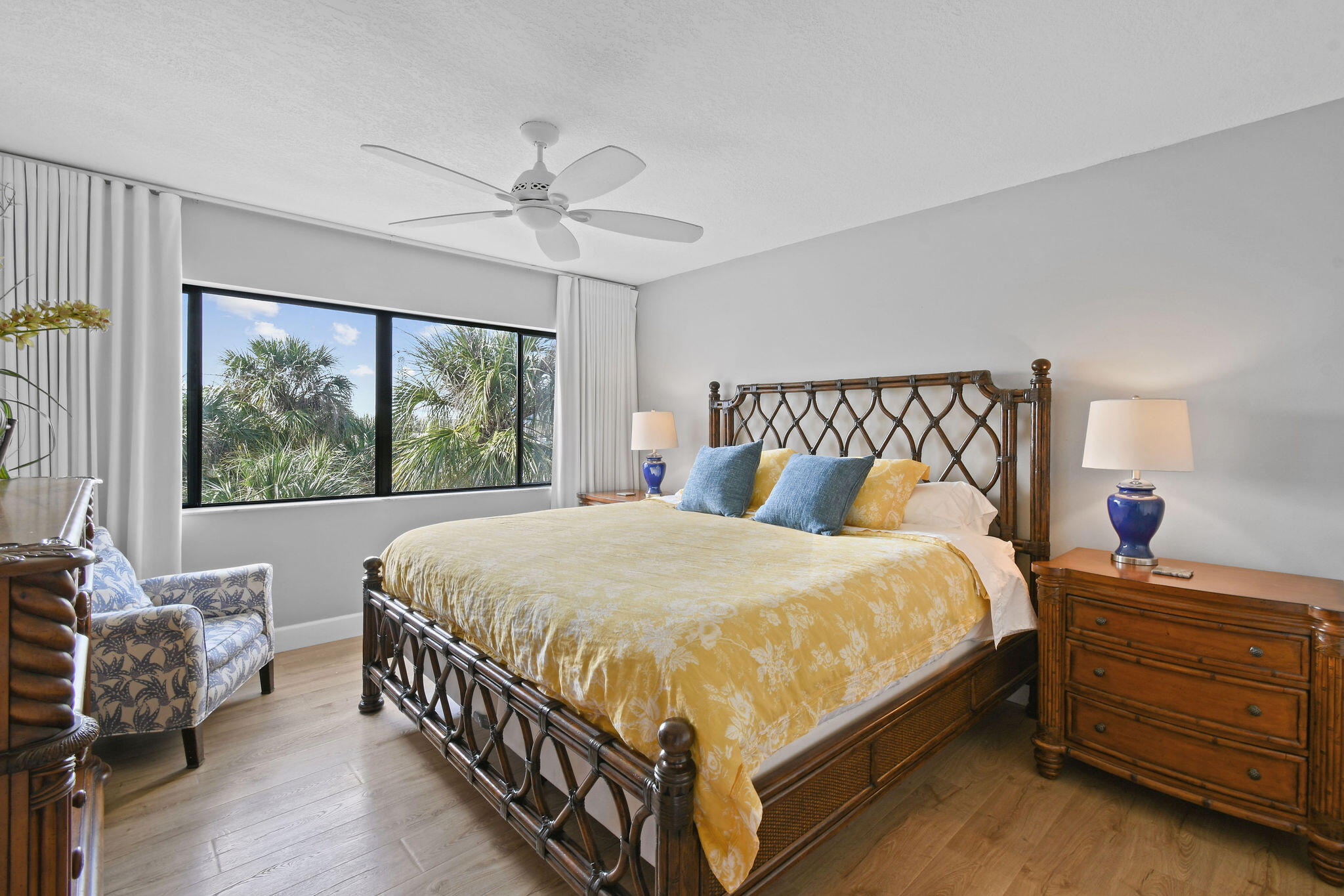 JUPITER OCEAN AND RACQUET CLUB - Residential