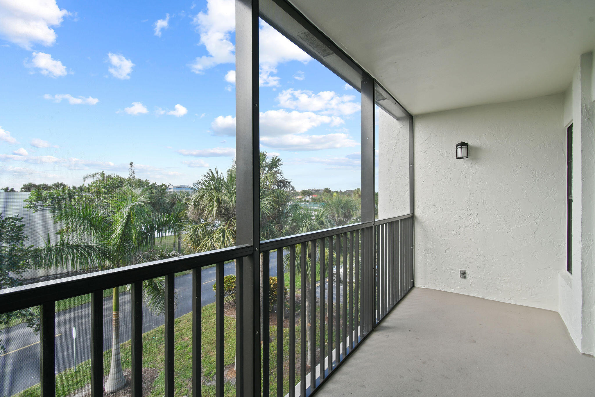 JUPITER OCEAN AND RACQUET CLUB - Residential
