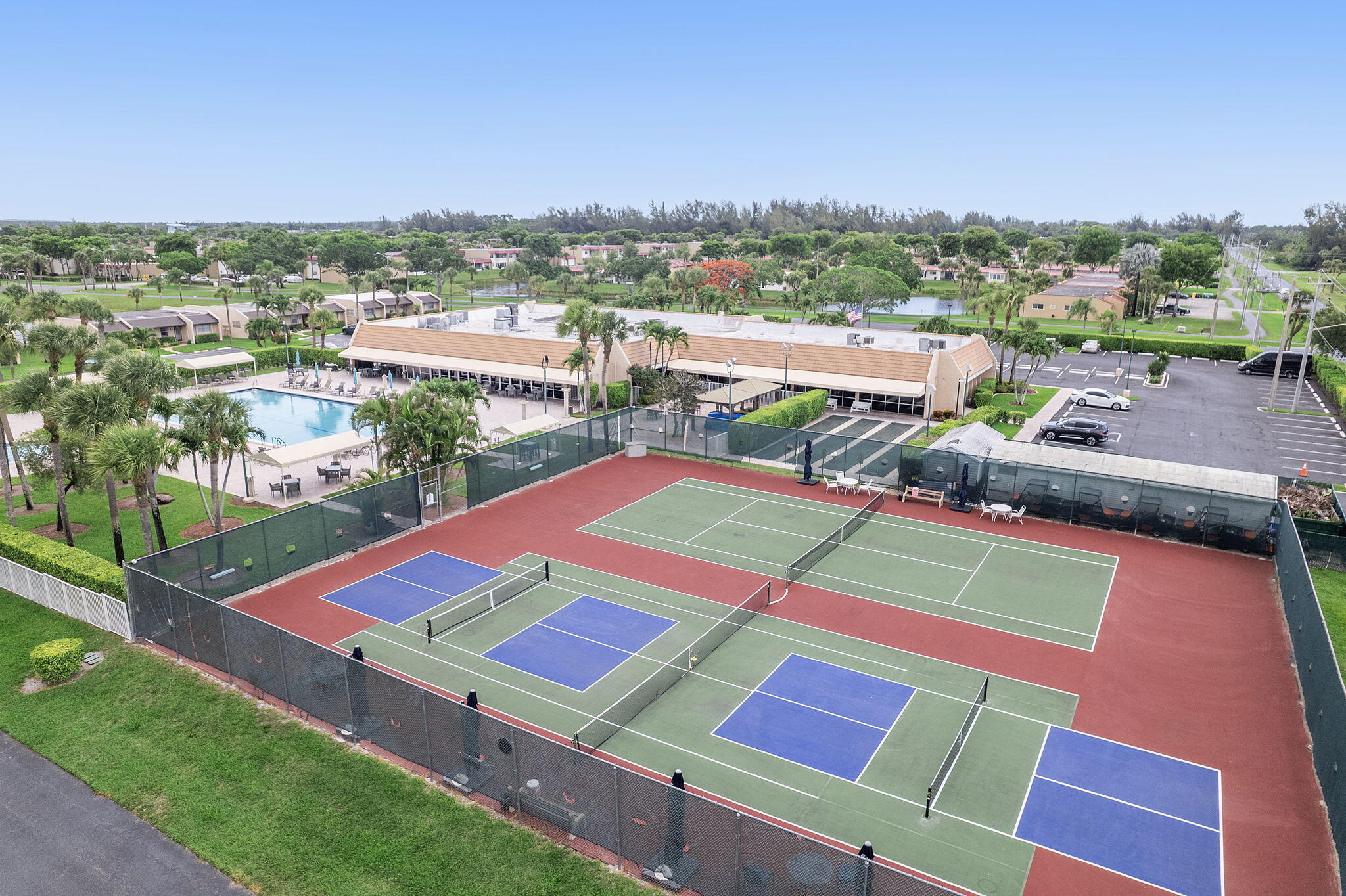 GOLDEN LAKES VILLAGE CONDO B C D - Residential