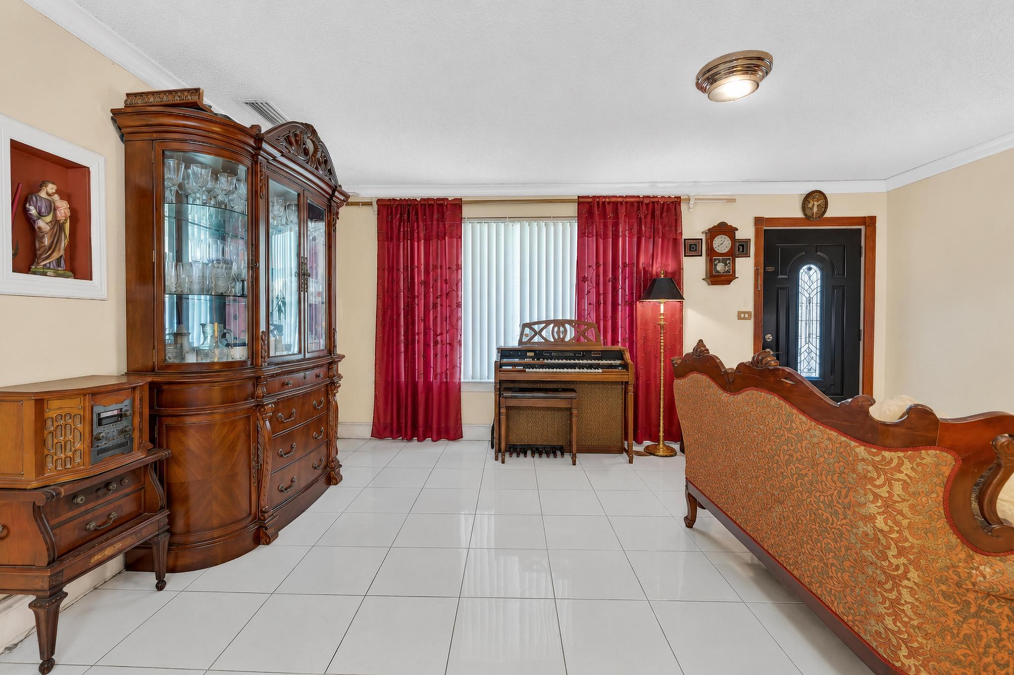 MIRAMAR SEC 5 - Residential