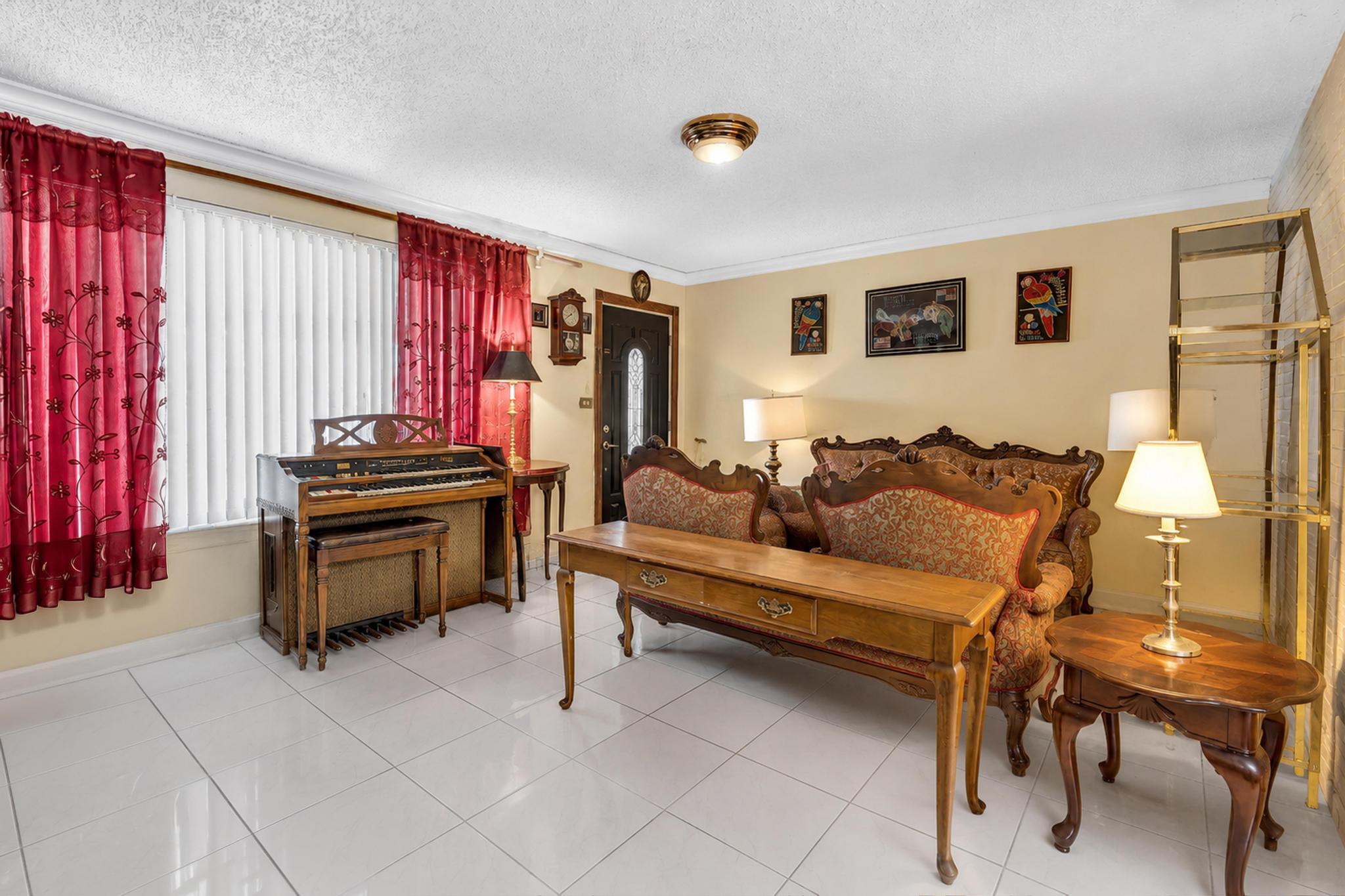 MIRAMAR SEC 5 - Residential