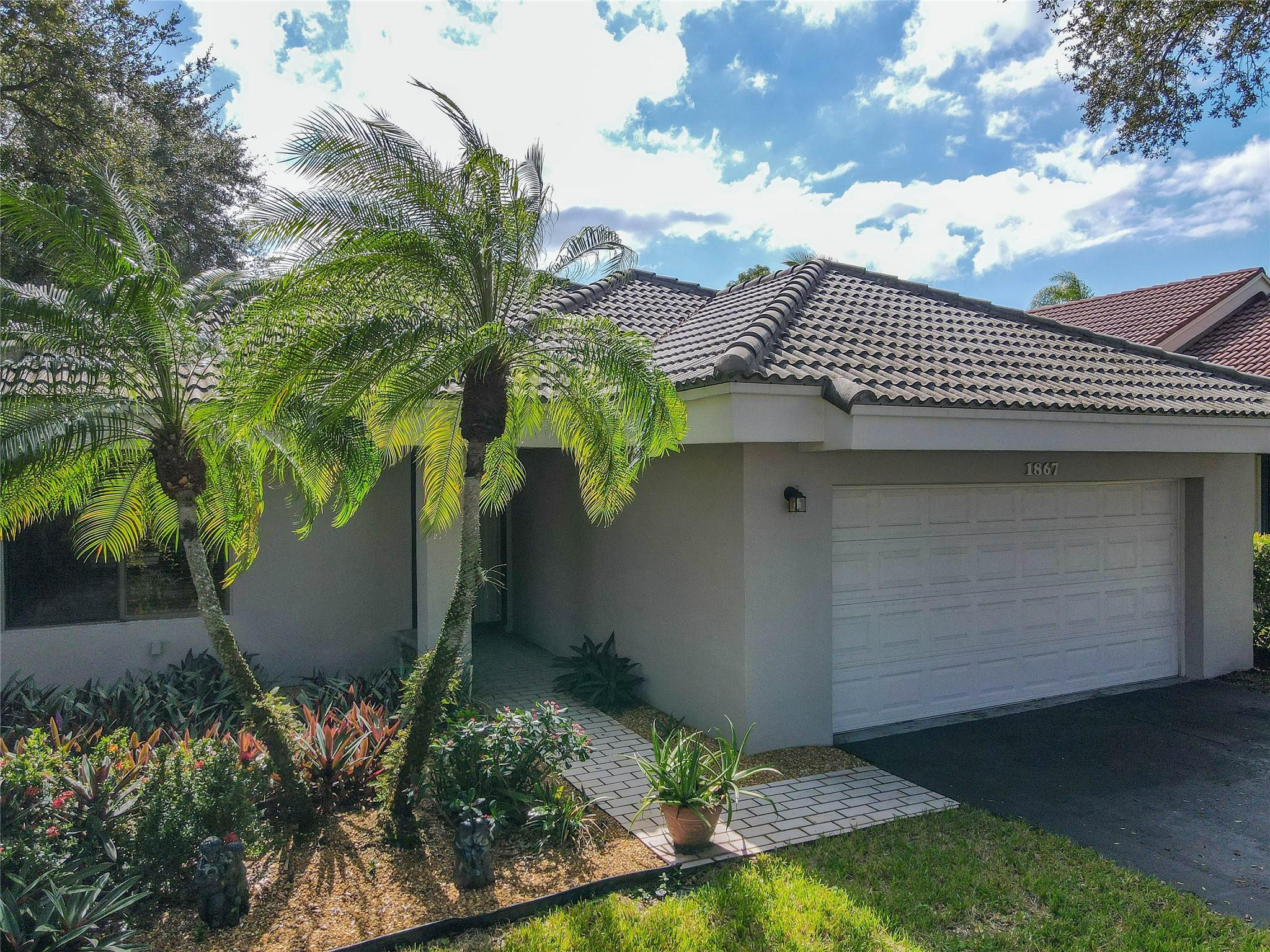 CROSSCREEK II - Residential