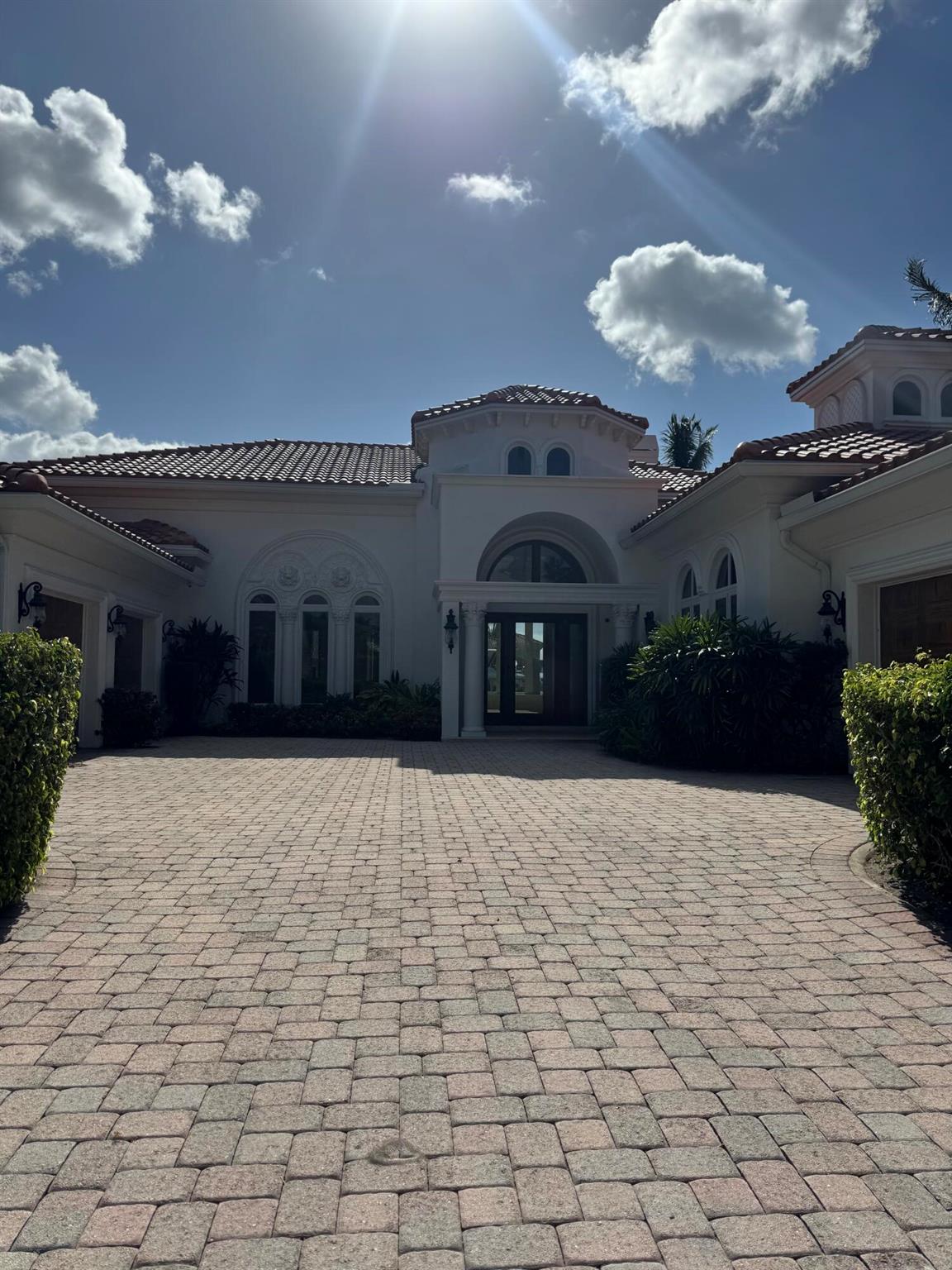 HARBOUR ISLES - Residential