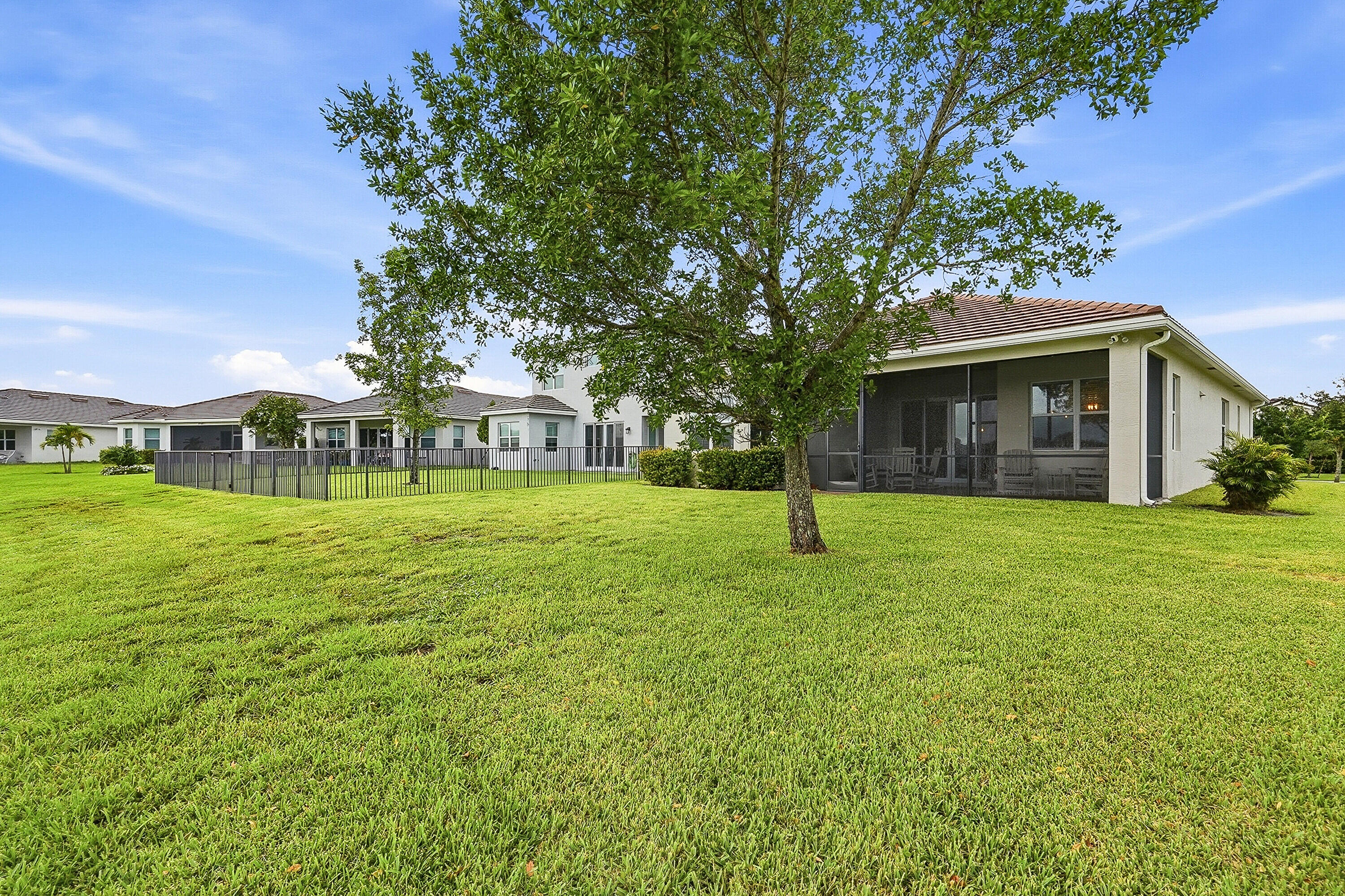 HAMMOCKS OF WESTLAKE PHASE 2 - Residential