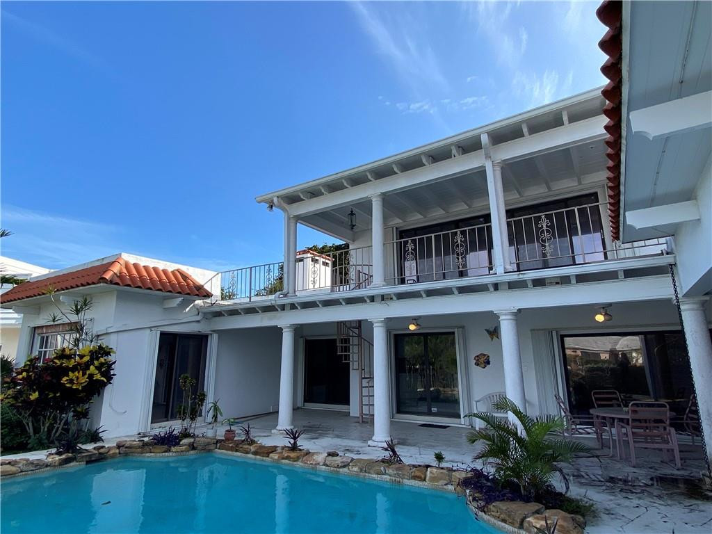 BAY COLONY SECTION OF THE - Residential