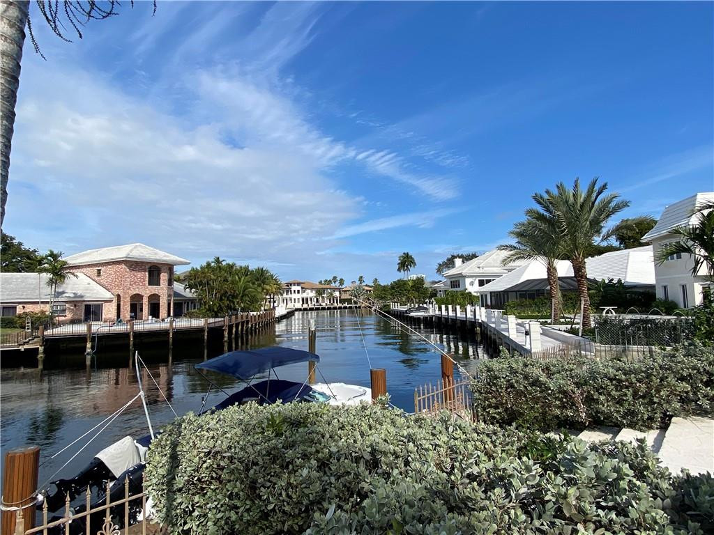 BAY COLONY SECTION OF THE - Residential