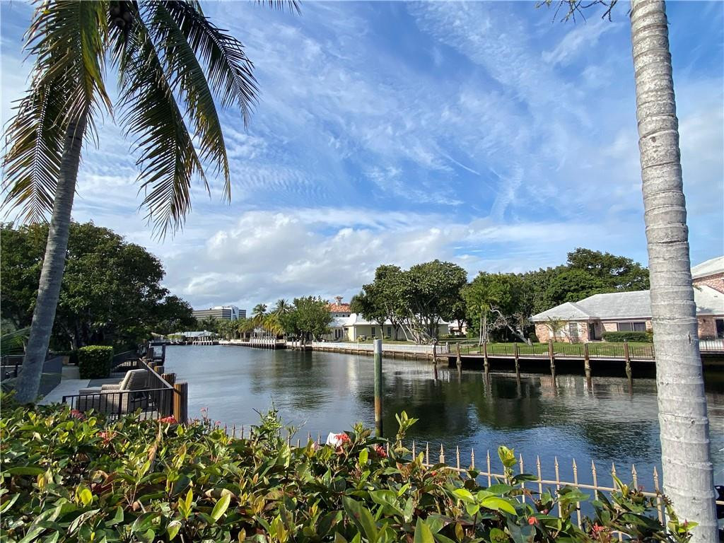 BAY COLONY SECTION OF THE - Residential