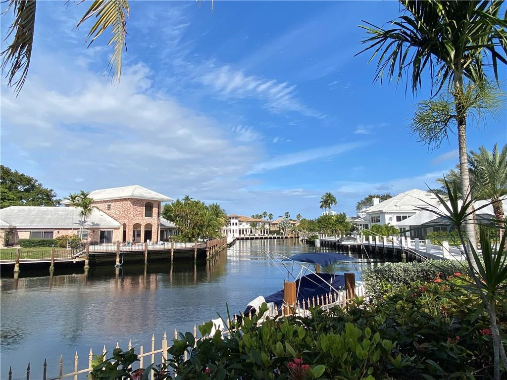 BAY COLONY SECTION OF THE - Residential