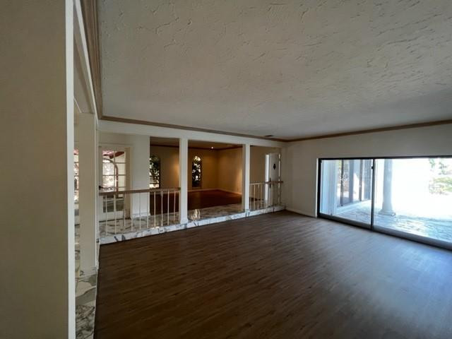 BAY COLONY SECTION OF THE - Residential