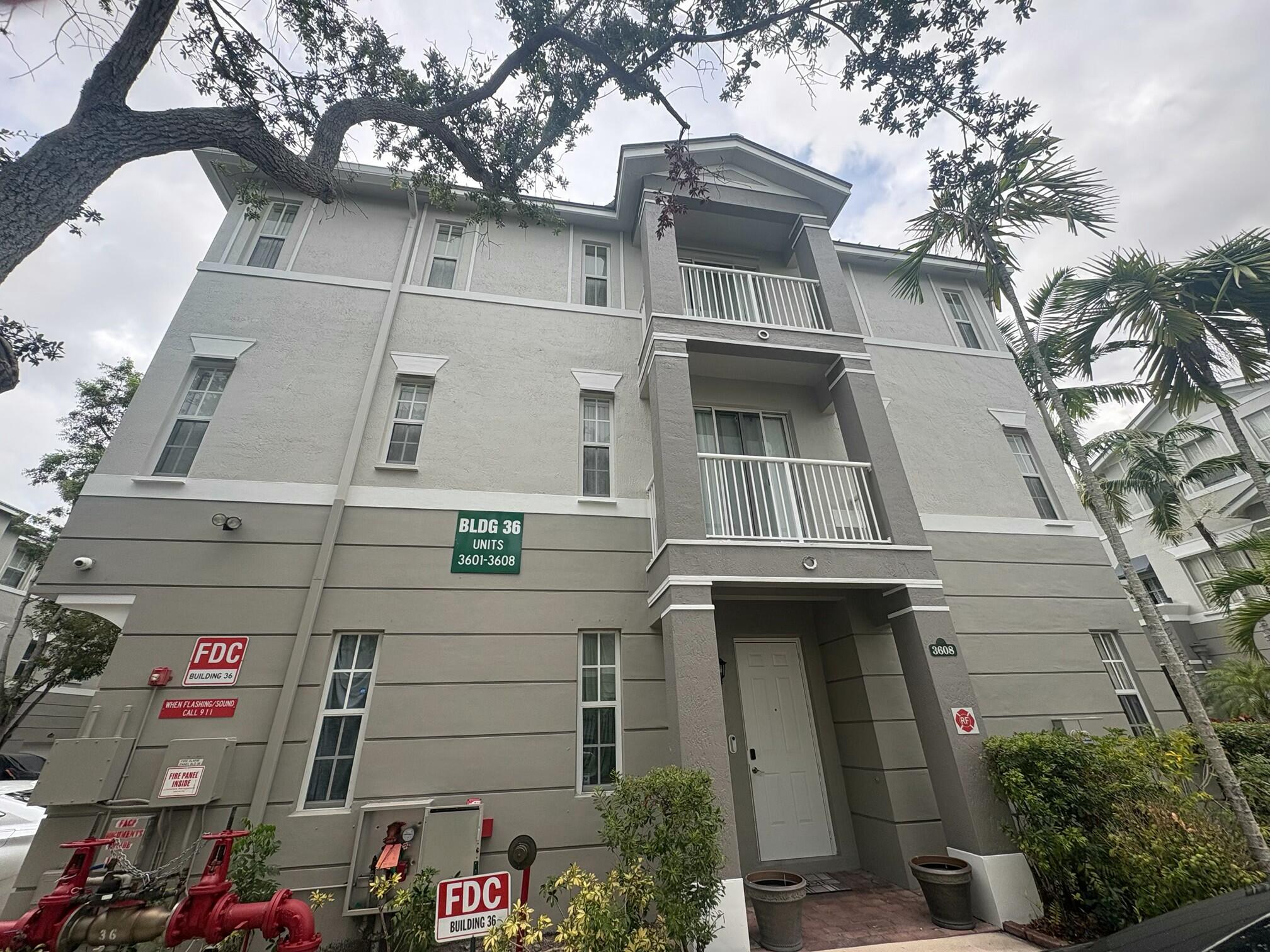 SHOMA TOWNHOMES AT ROYAL PALM BEACH CONDO - Residential