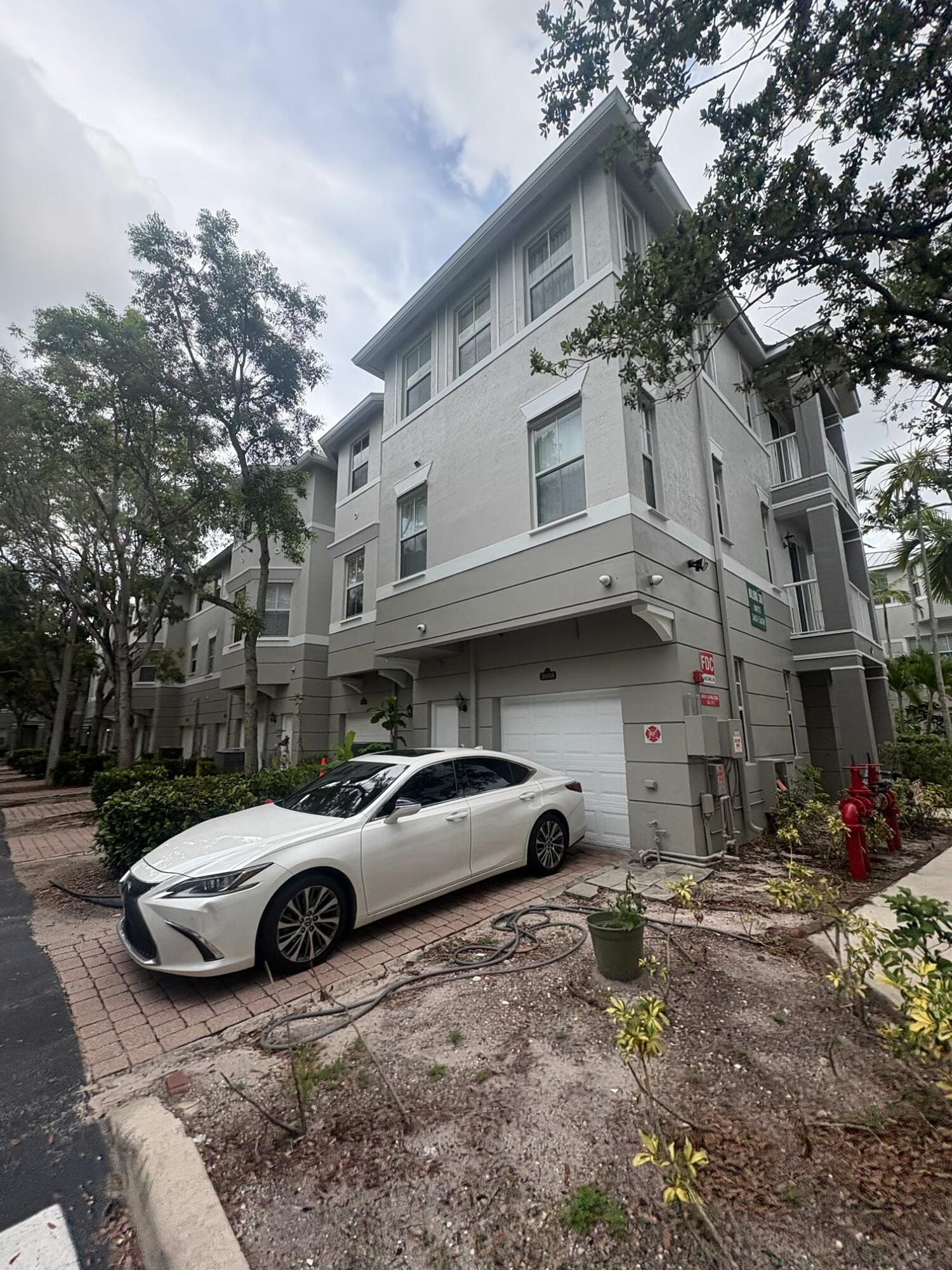 SHOMA TOWNHOMES AT ROYAL PALM BEACH CONDO - Residential