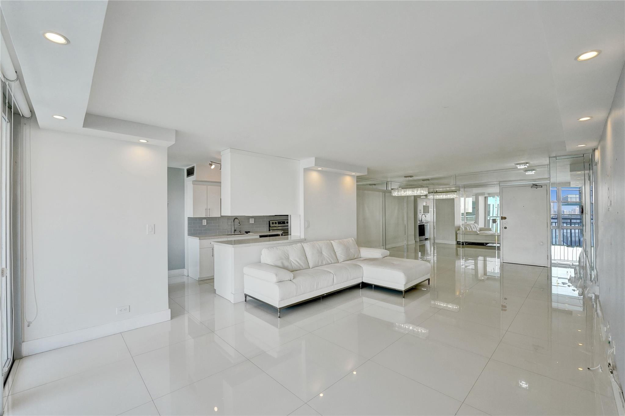 Winston Towers 500 - Residential