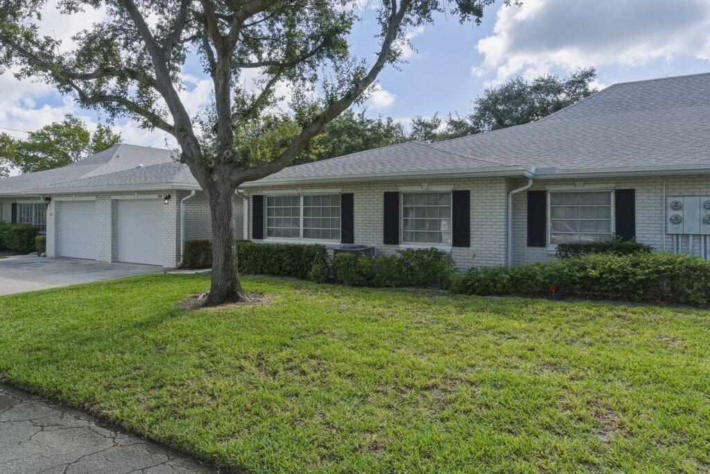 LIMETREE CONDO - Residential