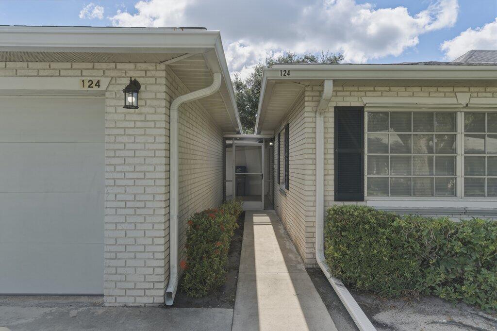 LIMETREE CONDO - Residential