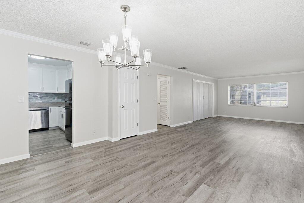 LIMETREE CONDO - Residential