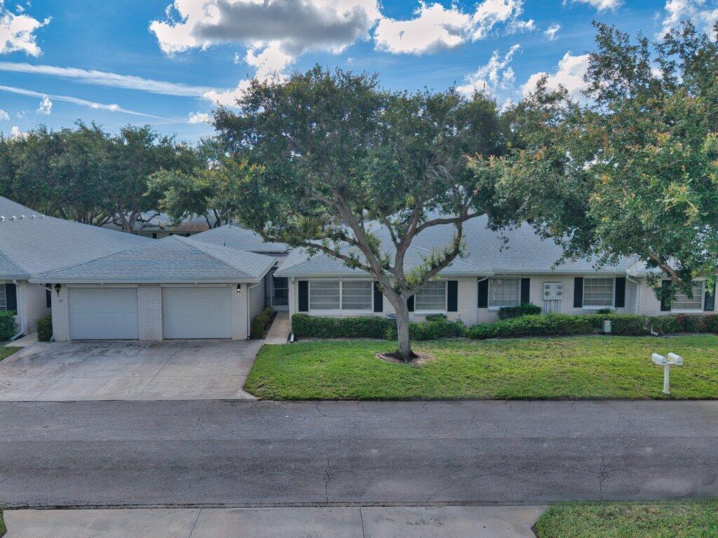 LIMETREE CONDO - Residential