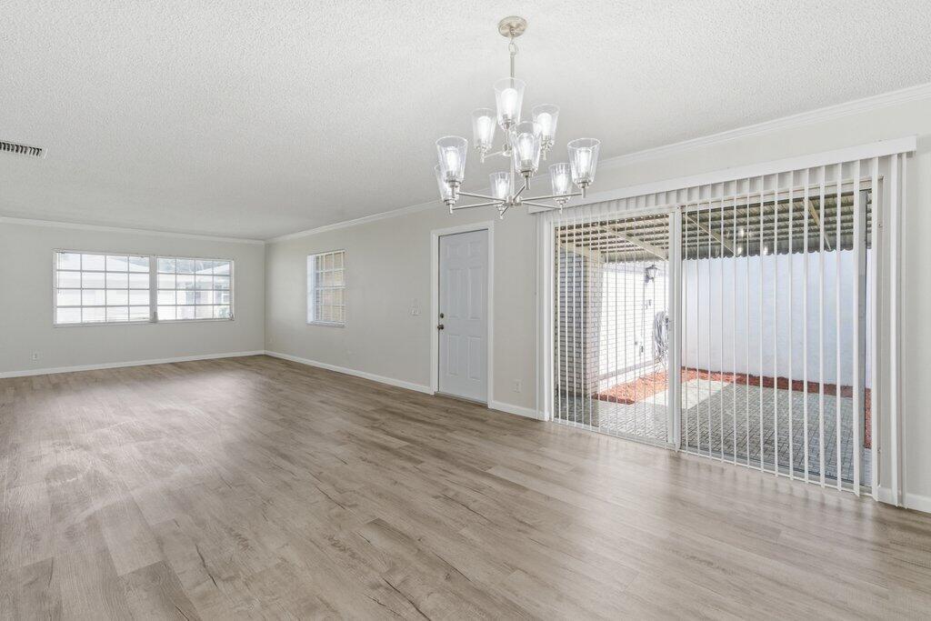LIMETREE CONDO - Residential