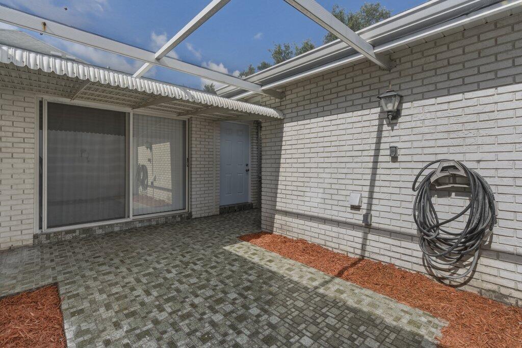 LIMETREE CONDO - Residential