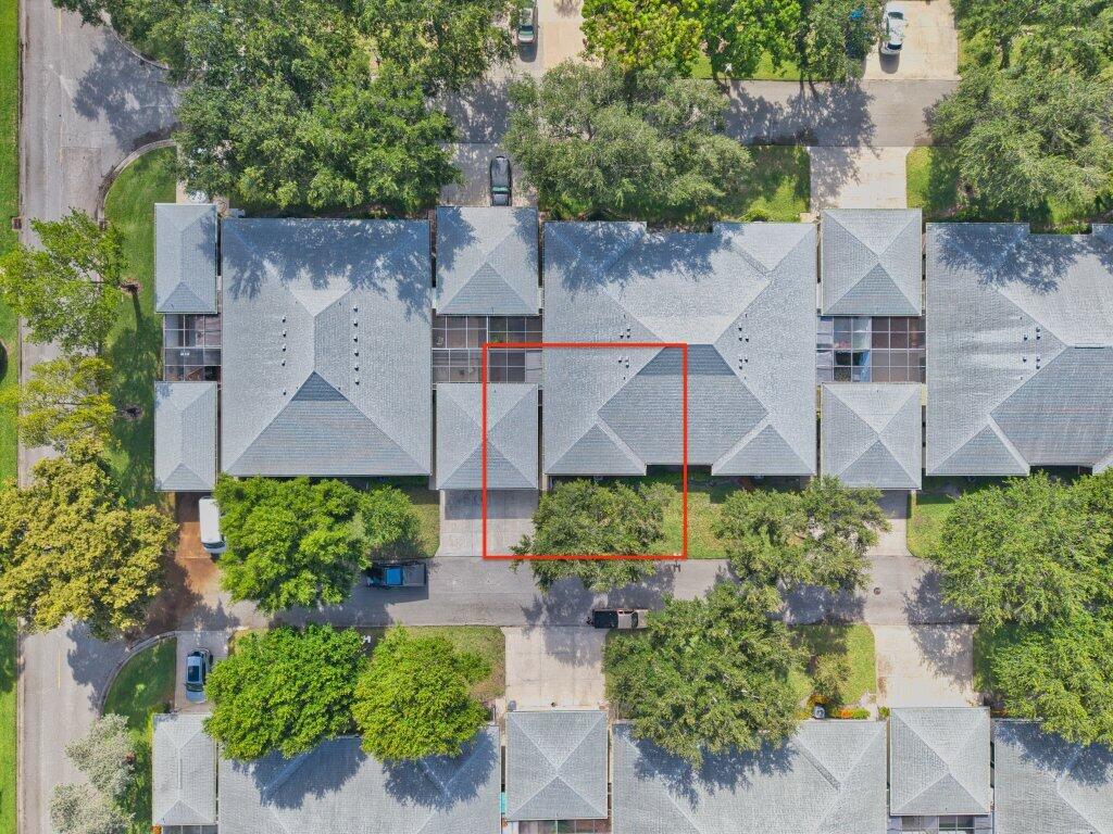 LIMETREE CONDO - Residential