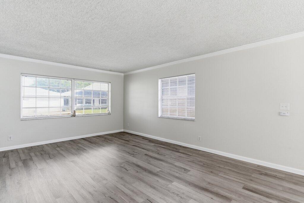 LIMETREE CONDO - Residential