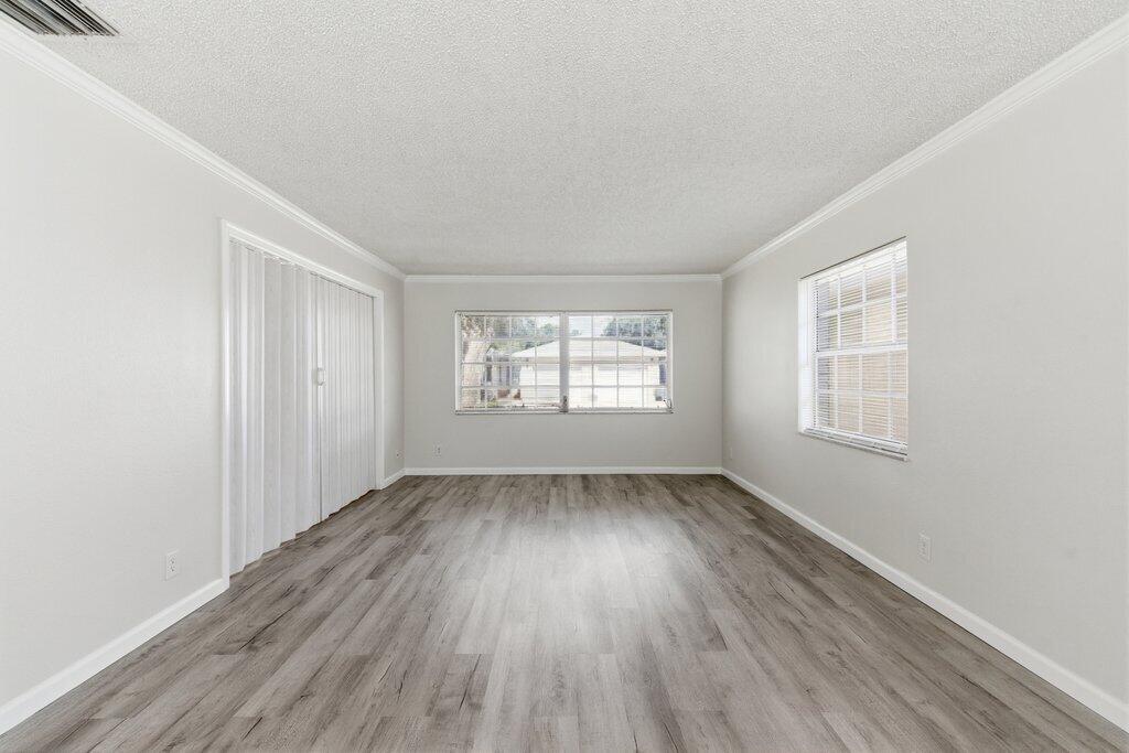 LIMETREE CONDO - Residential