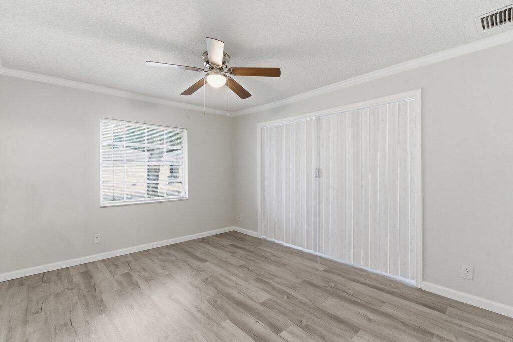 LIMETREE CONDO - Residential