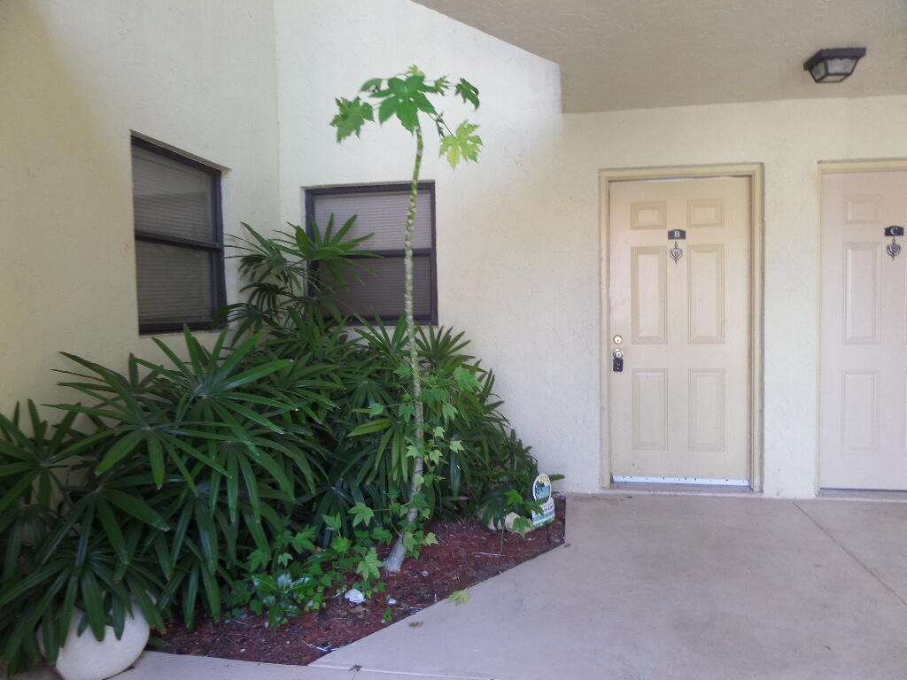 PALM BEACH GRANDE CONDO - Residential Lease