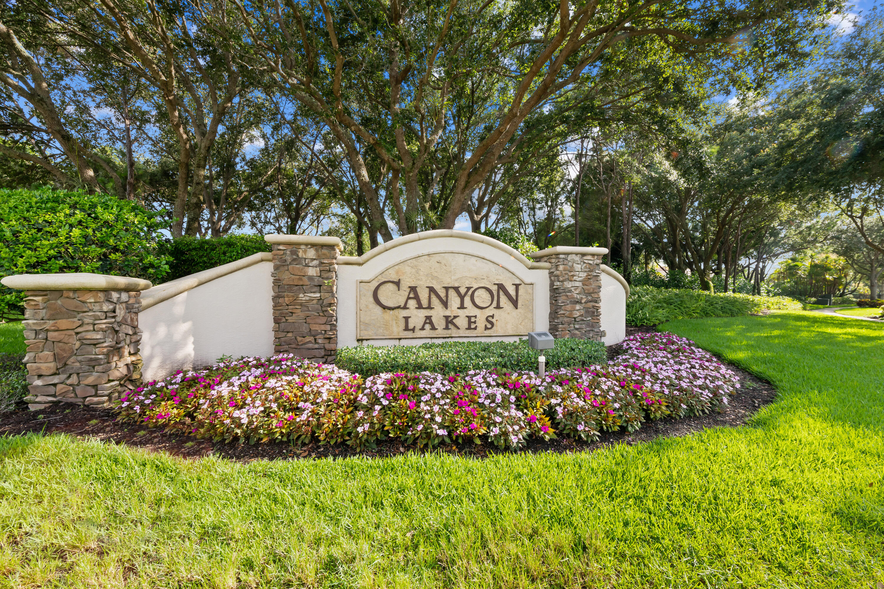 CANYON LAKES 1 - Residential