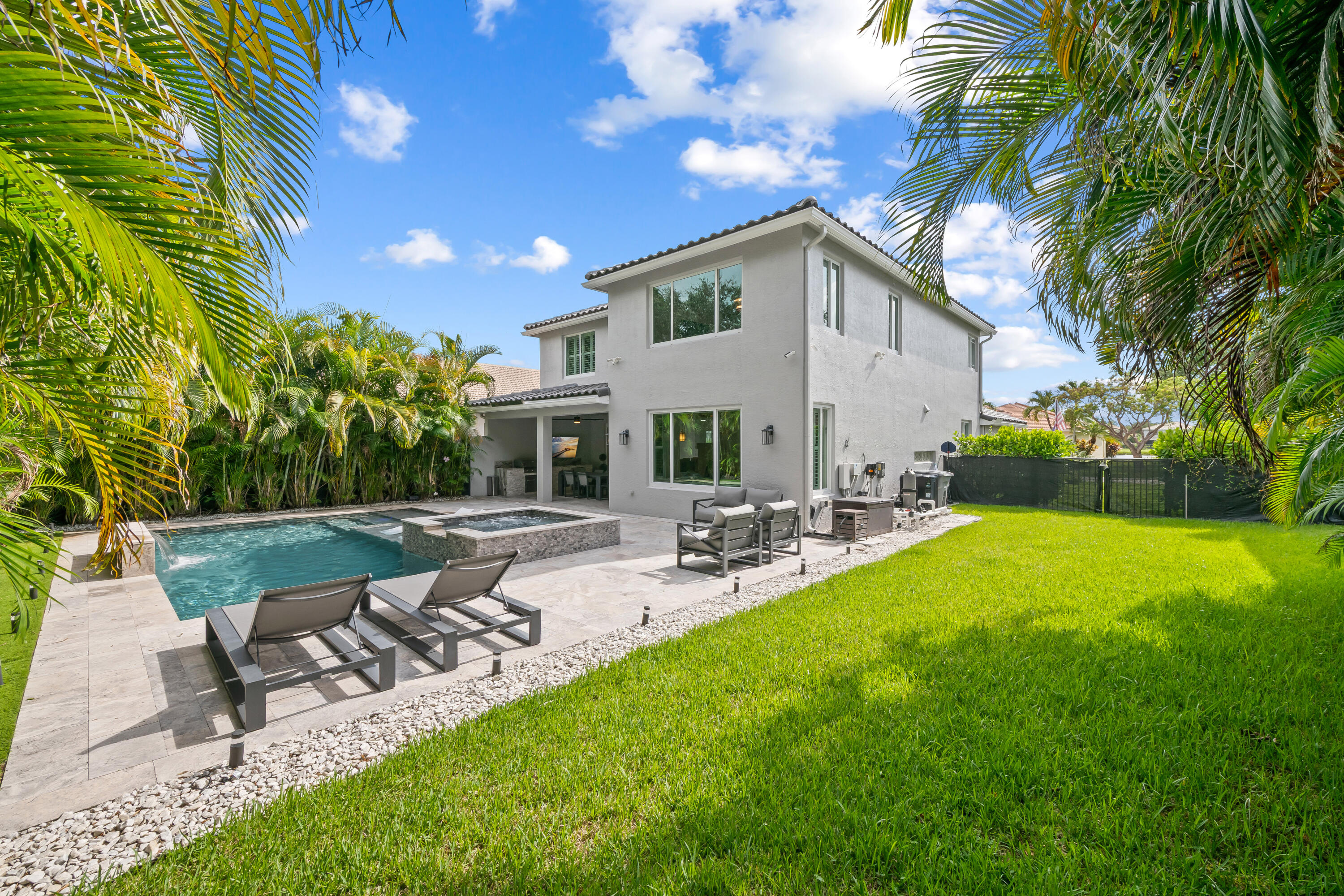 CANYON LAKES 1 - Residential
