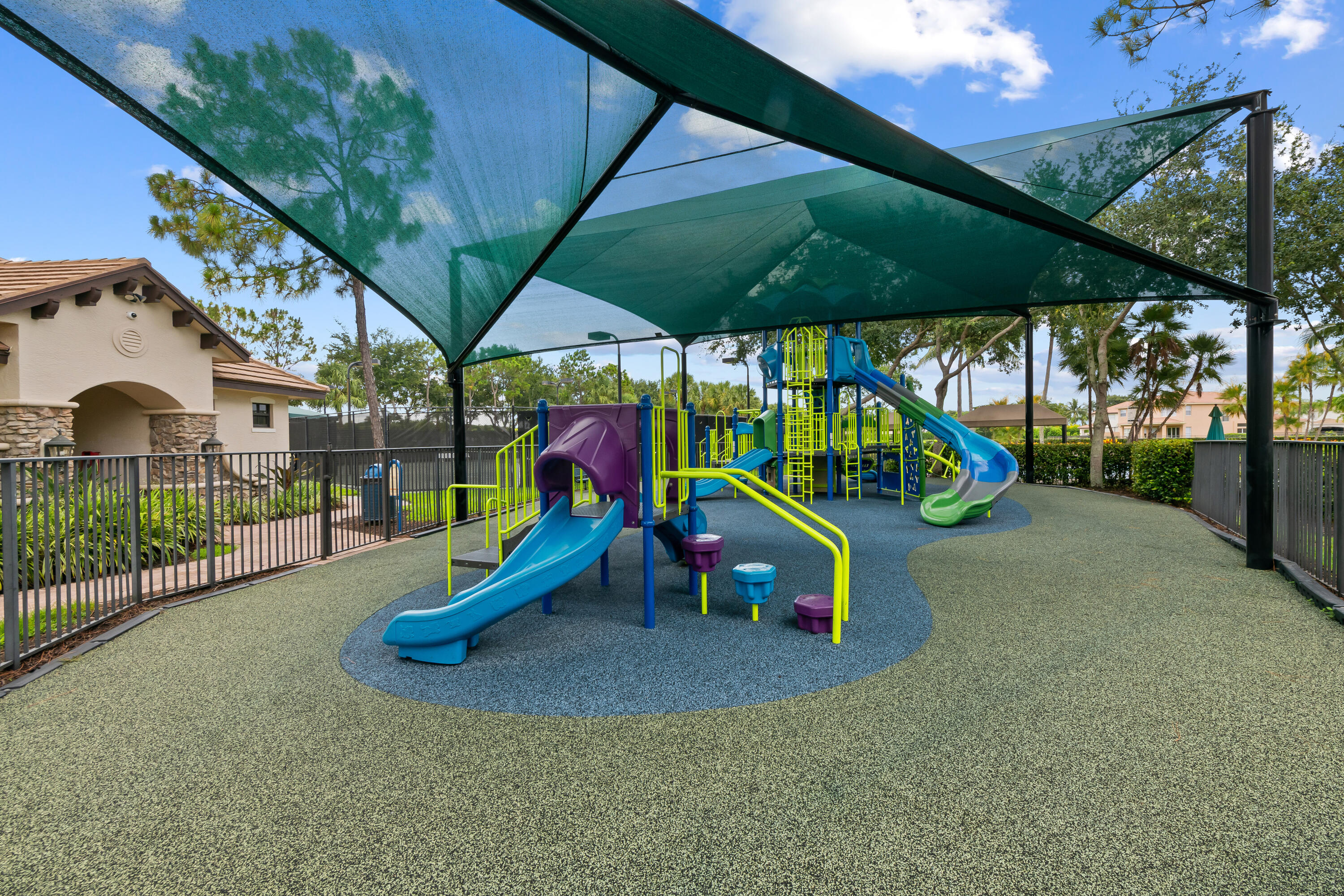 CANYON LAKES 1 - Residential