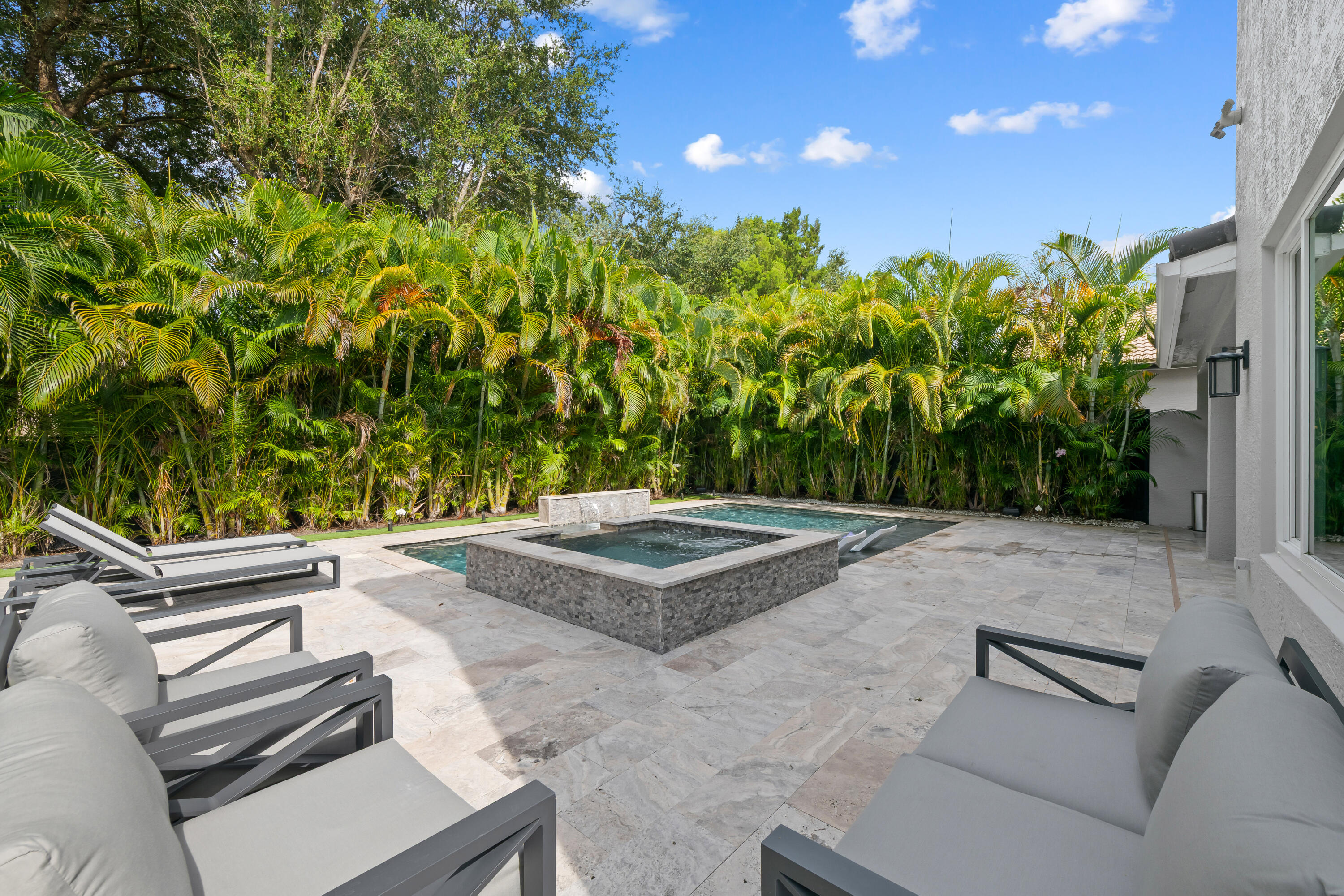CANYON LAKES 1 - Residential