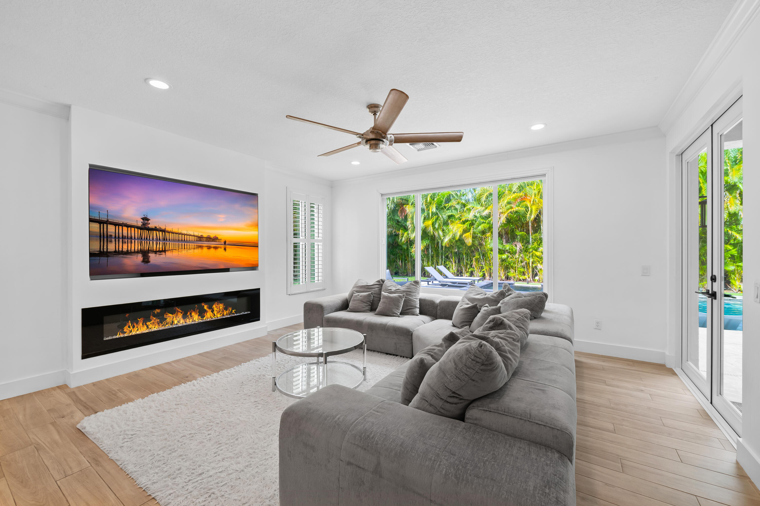 CANYON LAKES 1 - Residential