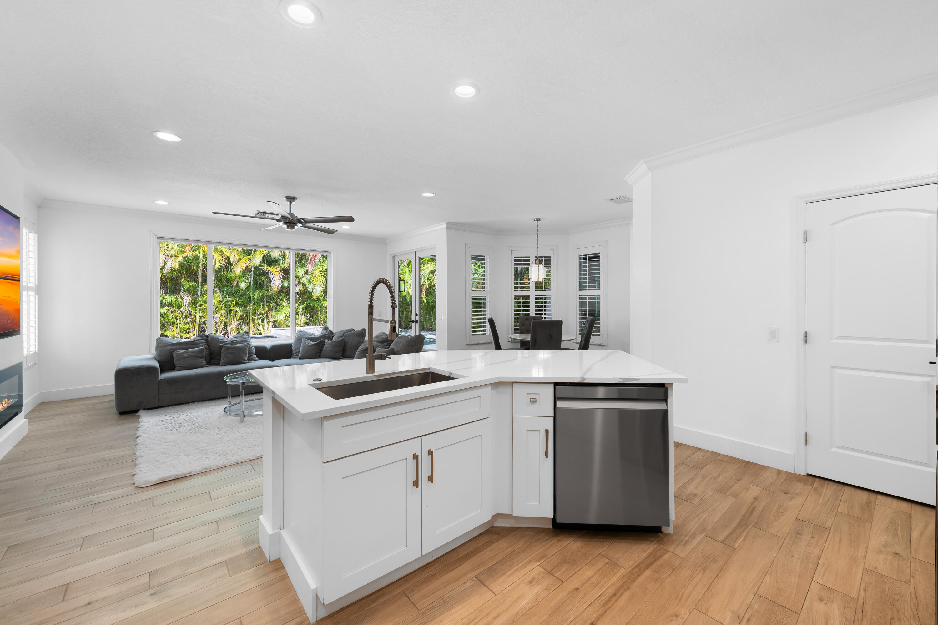 CANYON LAKES 1 - Residential