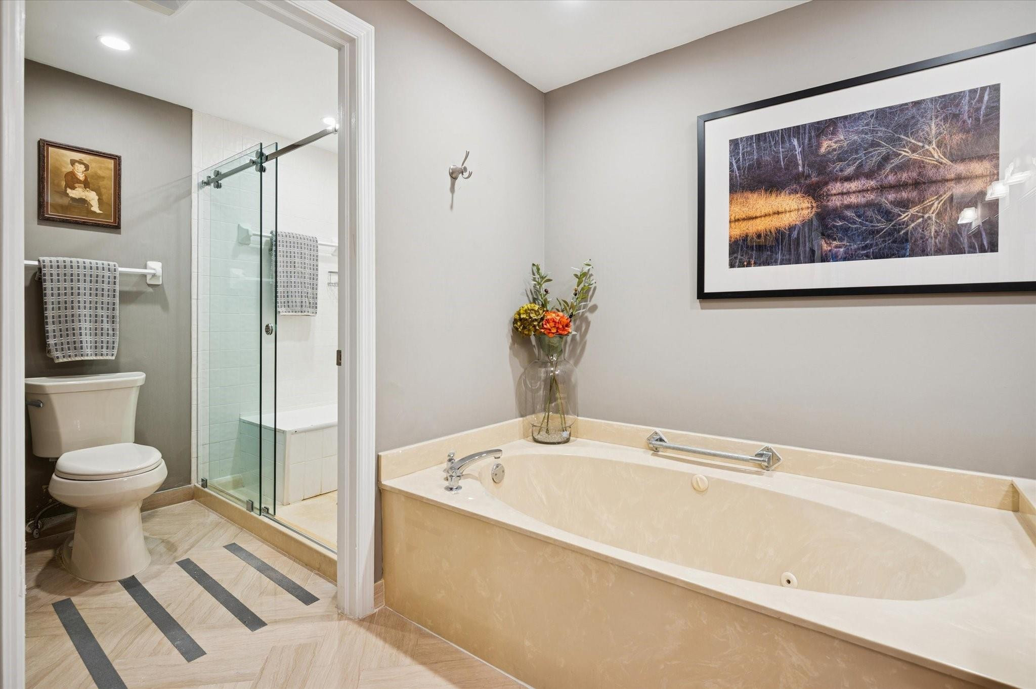 VIZCAYA TOWERS AT PALM-AIRE - Residential Lease