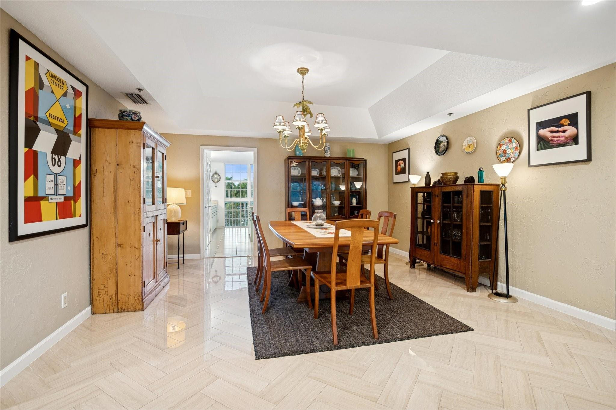 VIZCAYA TOWERS AT PALM-AIRE - Residential Lease