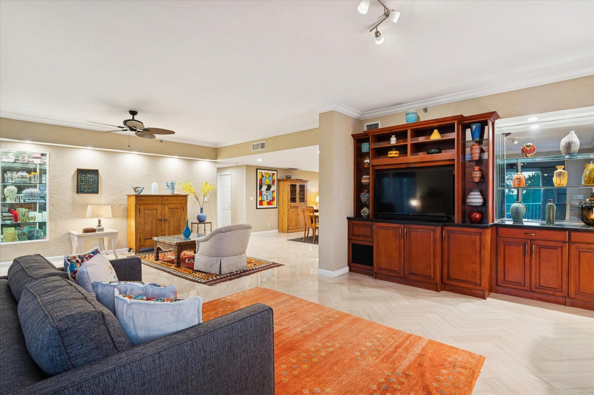 VIZCAYA TOWERS AT PALM-AIRE - Residential Lease