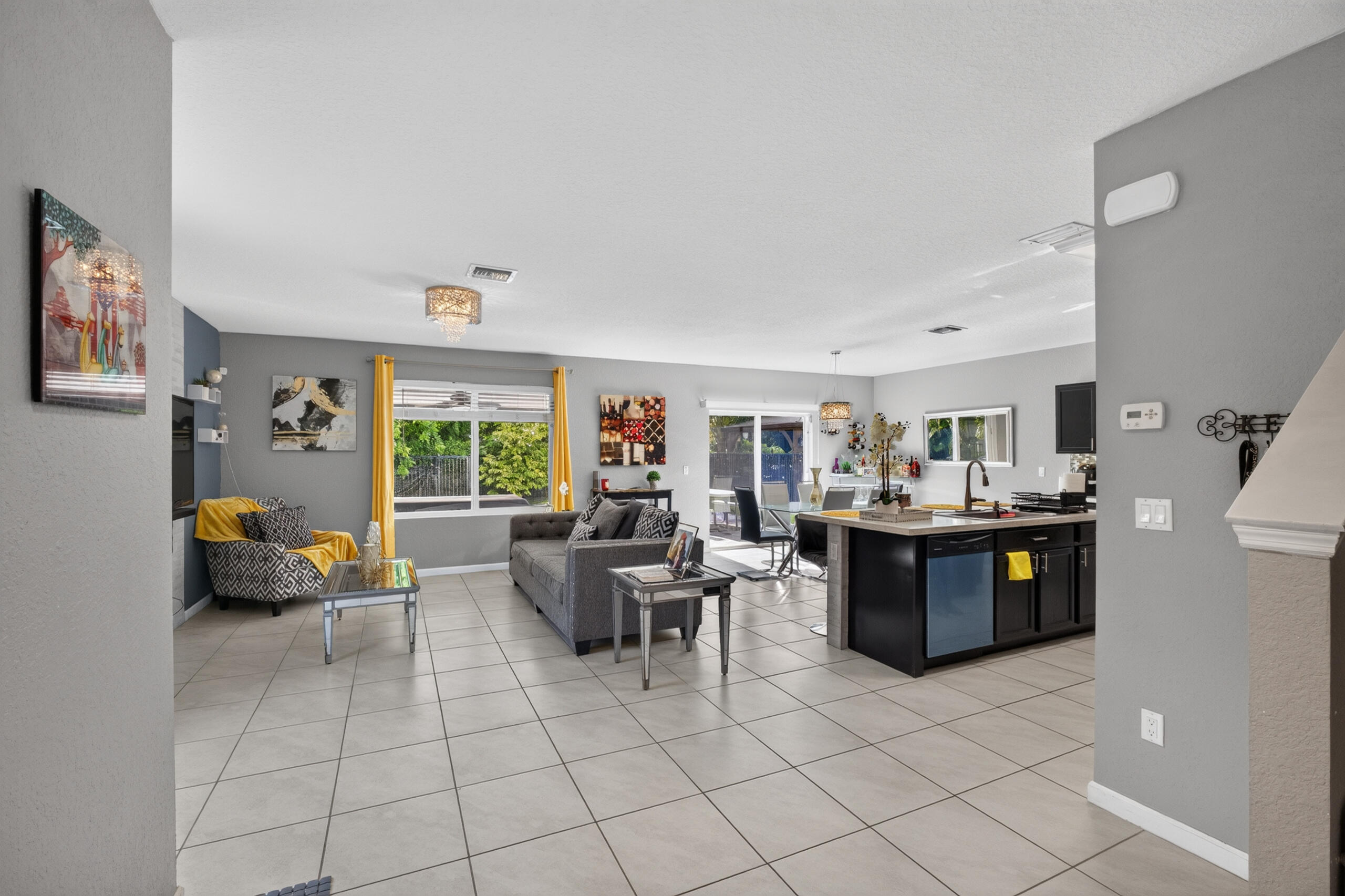 WHITNEY PARK - Residential